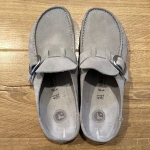 Buckley Birkenstocks in Suede Leather in Mineral